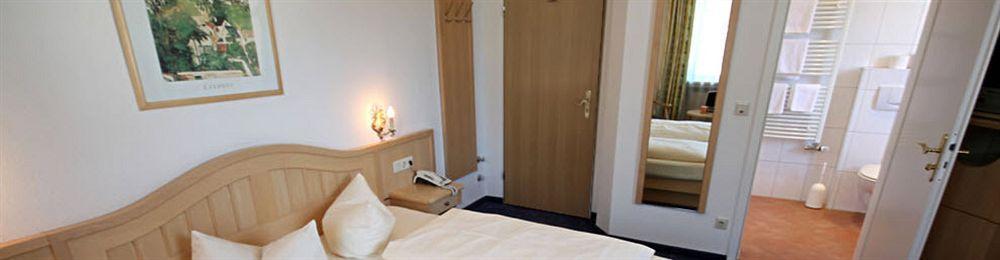 Hotel Roter Hahn - Bed & Breakfast Garmisch-Partenkirchen Ngoại thất bức ảnh