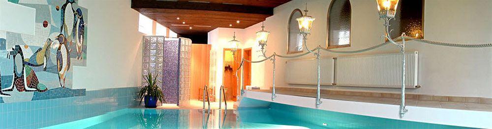 Hotel Roter Hahn - Bed & Breakfast Garmisch-Partenkirchen Ngoại thất bức ảnh